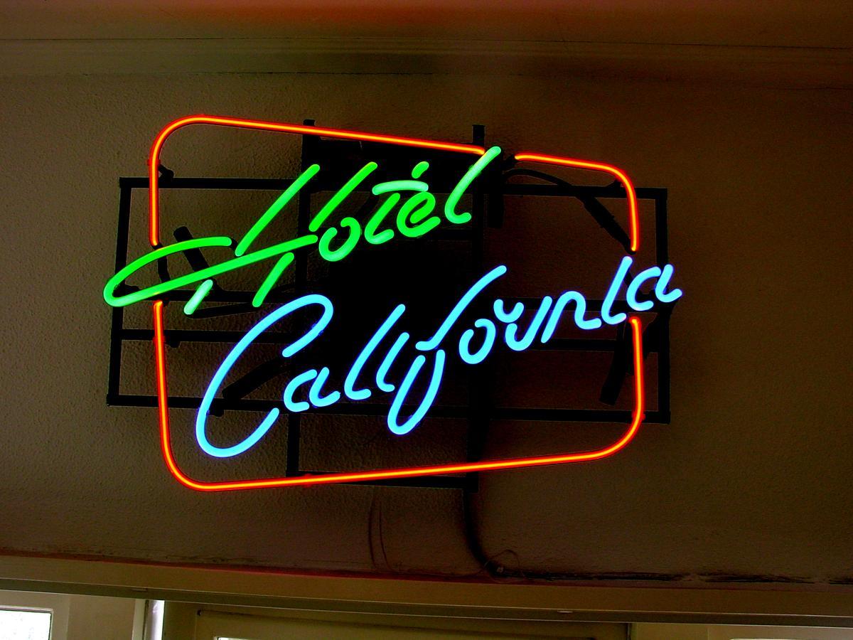 B&B Hotel California Wichmond Exterior photo